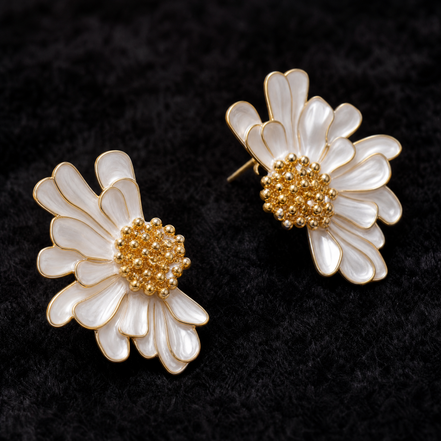 Luminous White Daisy Earrings