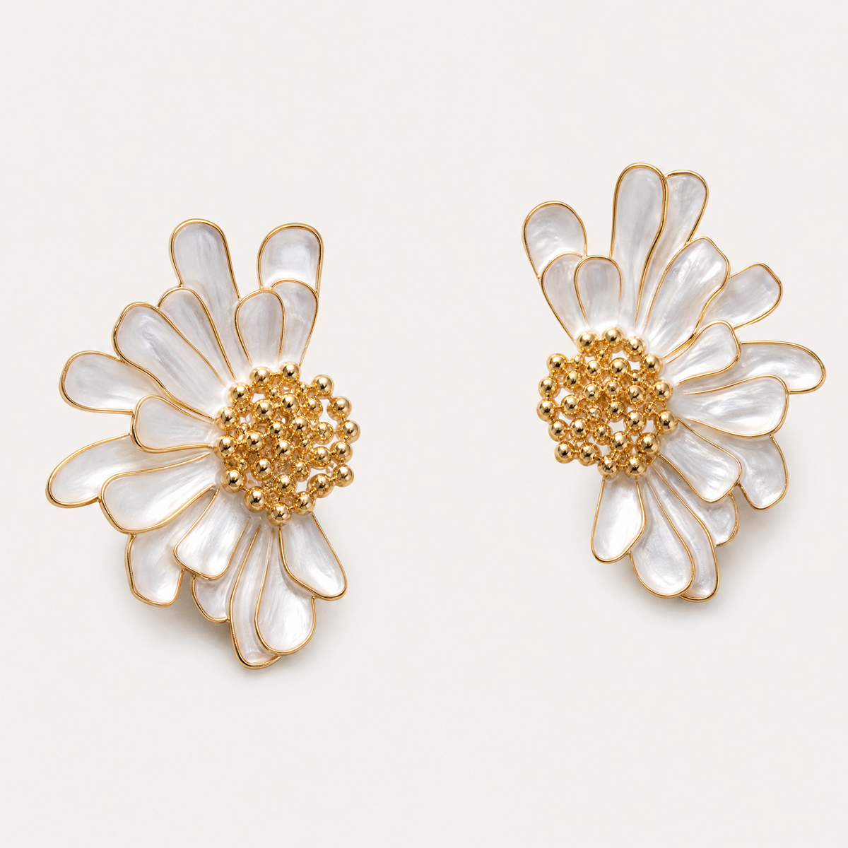 Luminous White Daisy Earrings