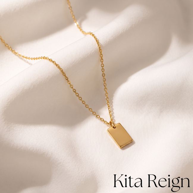 KITA REIGN Small Gold Rectangular Pendant Necklace